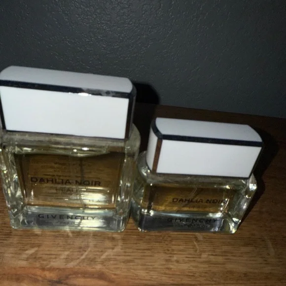 Givenchy Dahlia Noir Leau Floral Fresh Eau de Toilette Perfume Set 2 Bottles - Picture 2 of 12